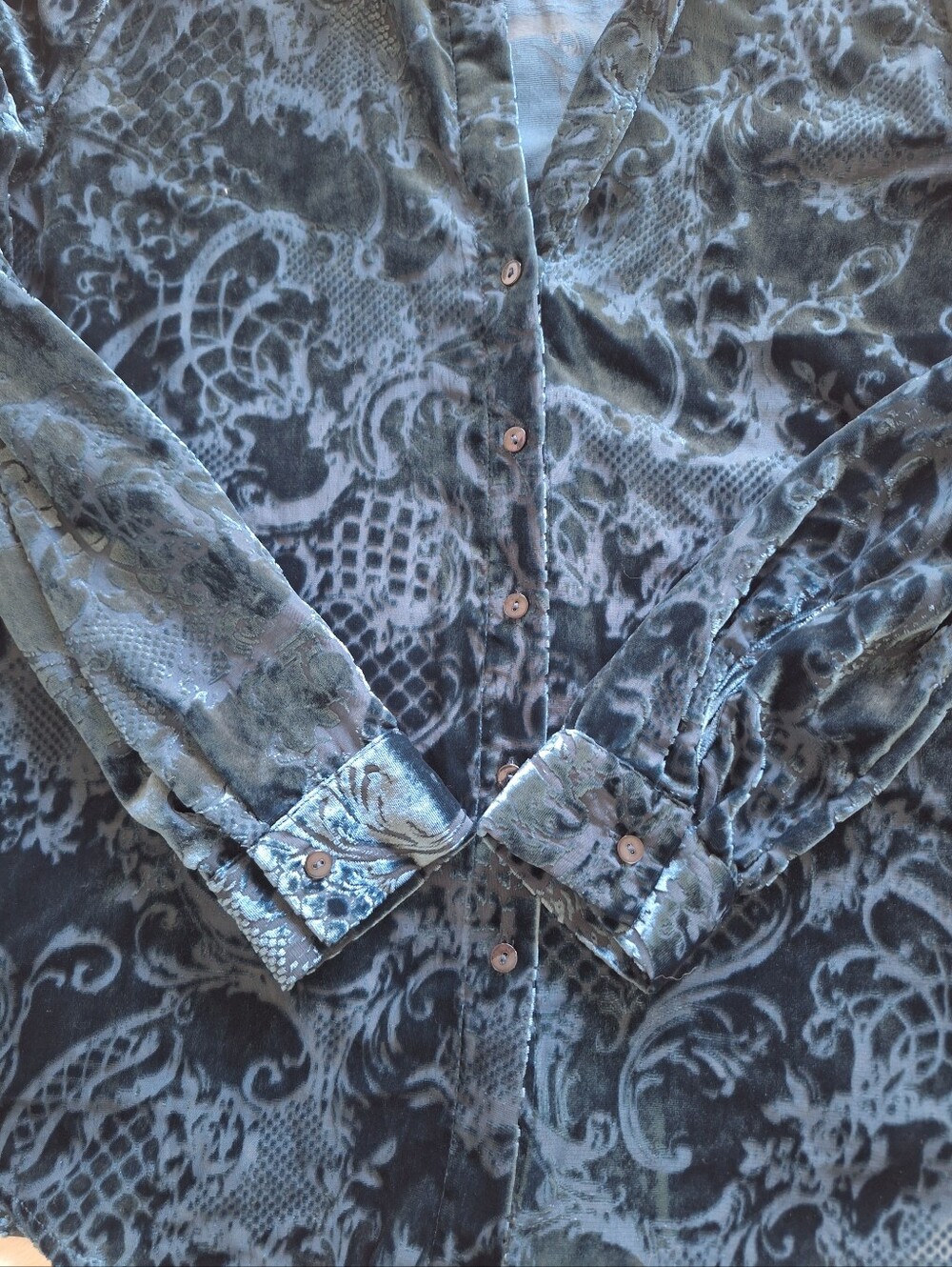 L'AGENCE Laurent Burnout Velvet Baroque Paisley Long Sleeve Blouse Size M - Picture 4 of 10